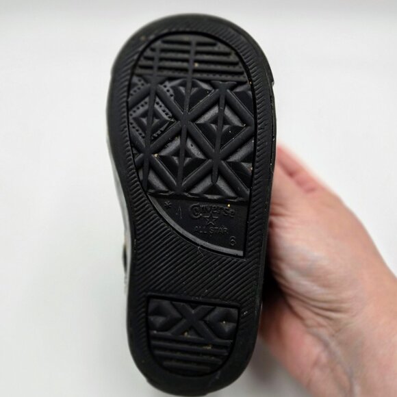 Batman Converse Trainers Size 6 Infants Kids Rare Read - Picture 16 of 16